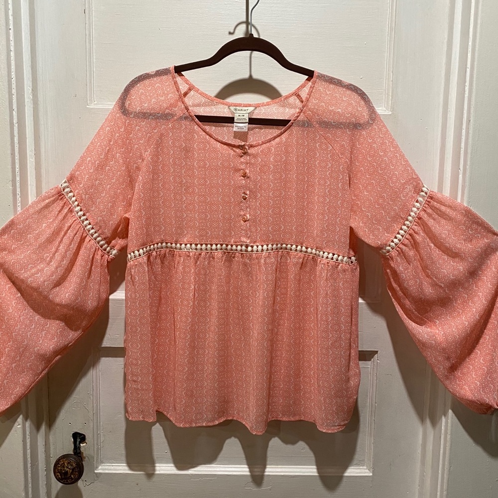 Ariat NWOT sheer blouse
